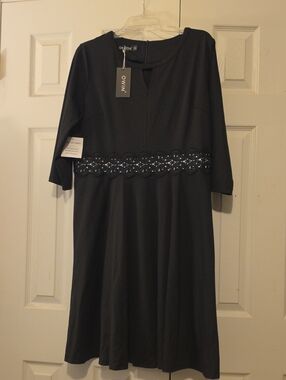 Owin Black Long-Sleeve Lace-Waist Dress